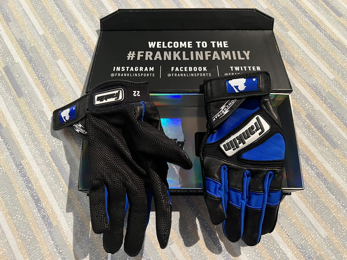 It’s almost baseball season again so @BattleBlue11u is almost ready!  22 had to design his batting gloves this year. Thank you @FranklinSports #letsBattleBlue #franklinfamily