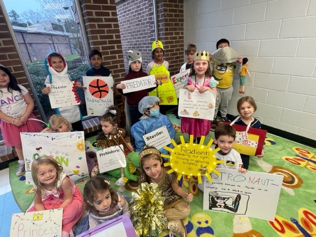 Vocabulary Parade Dolvin Elementary ! What a fun way to learn a new word and make a memory !❤️