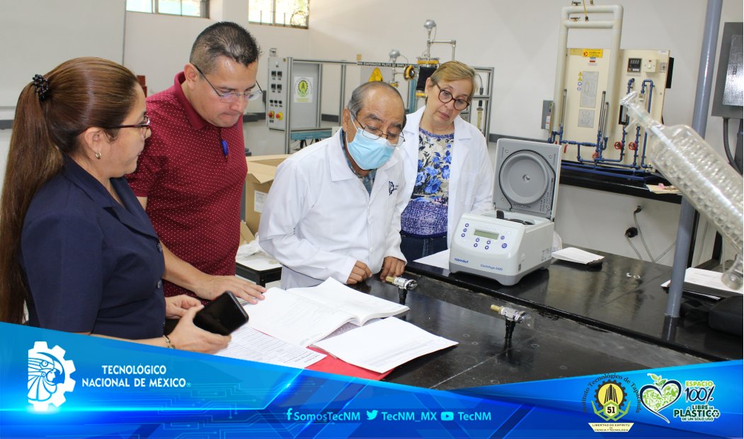 ittapachula's tweet photo. #ElTecNMTapachulaInforma 
#INIFECH

En el laboratorio de Ingeniería Química del ITTapachula, se realizó la entrega del equipo “Eppendorf Centrifuge 5420”, y se capacito a los docentes para su uso, mediante el Programa Federal del Fondo de Aportaciones Múltiples (FAM 2022). https://t.co/ZCAeKo1ya3