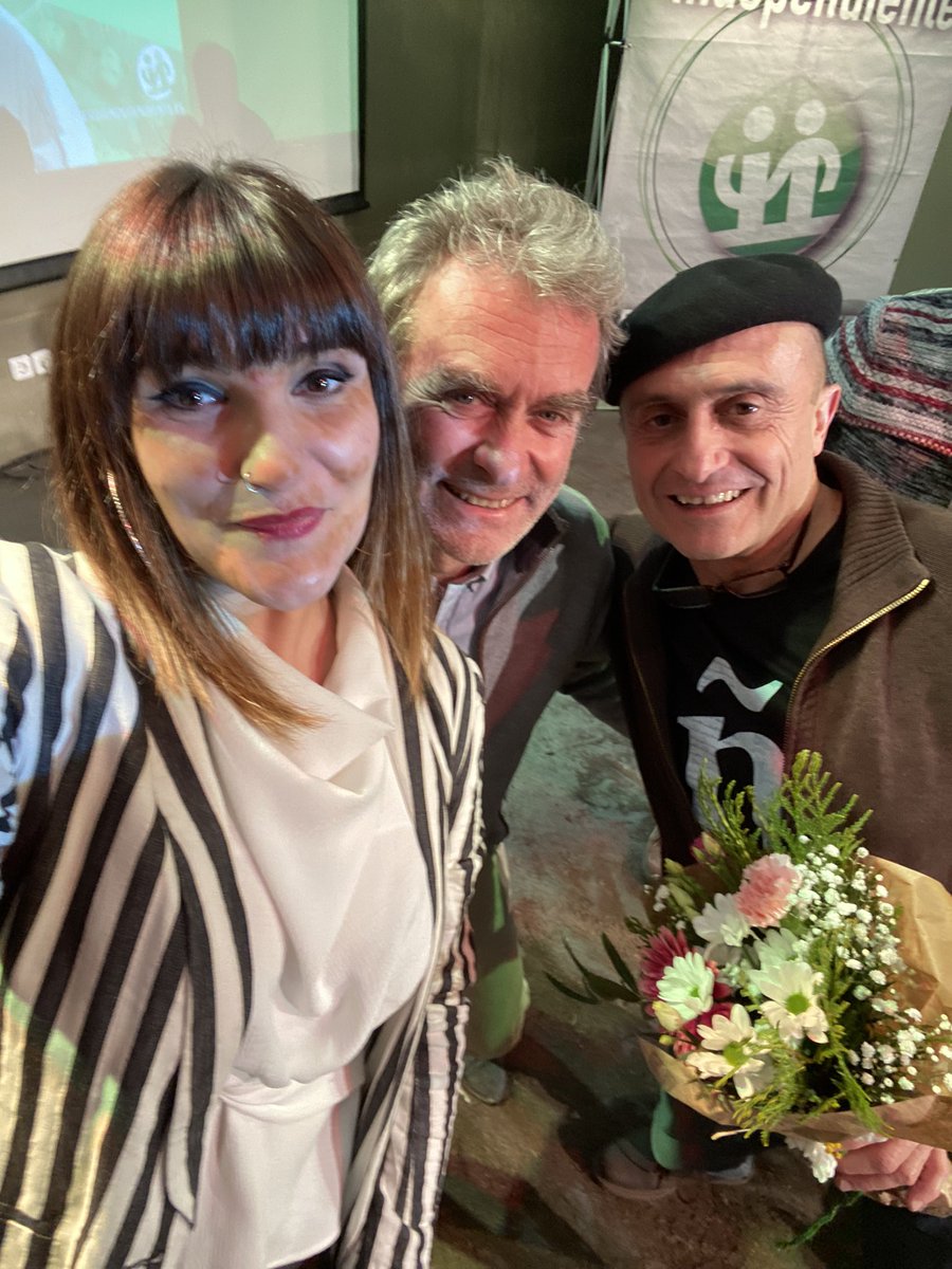 Ayer me cuidaron en SanSe… 🙃💕
Le agradezco a la vida que me cruce todo el rato con almas tan luminosas 🙏

#FernandoSimón #PepeViyuela #IzquierdaIndependiente #SanSebastianDeLosReyes #PremioCompromisoSocial