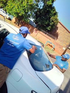 AutoPty's tweet image. Get your windscreen replacement with the specialists in the game😊

Quality service at a low price!😎🤑