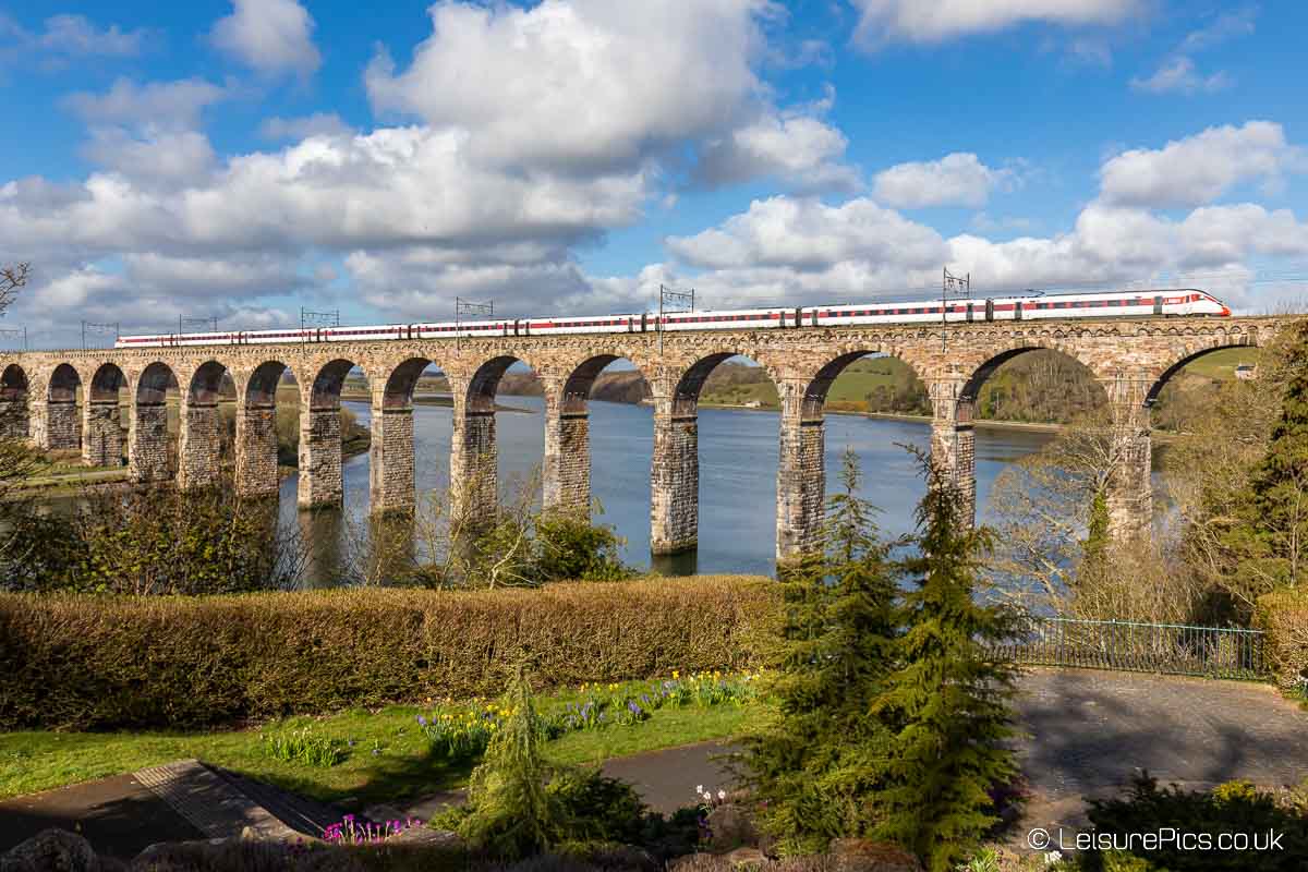 LeisurePics's tweet photo. LNER Azuma Class Train crossing The Royal Border Bridge, Berwick upon Tweed
@LNER #locomotive #Northumberland #trainspotting #travel #train #railway #locomotive #Berwick #royalborderbridge #leisurepics #colinmorganphotography #outandaboutpublications #Bridge #berwickupontweed https://t.co/uhc82GtbmC