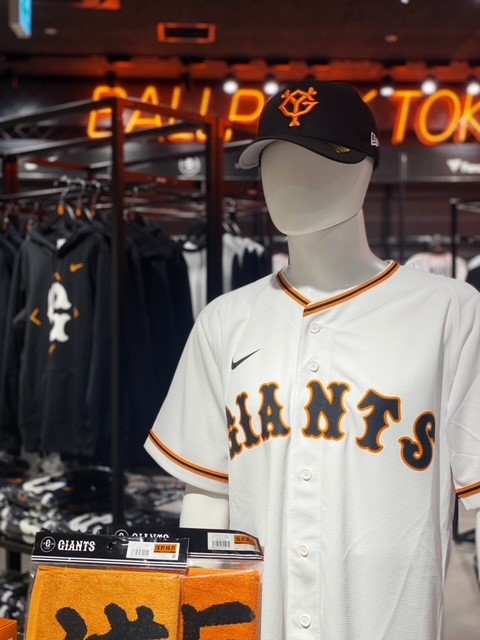 │／ ＼│／ ─祝─オープン─祝─ ／│＼ ／│＼ 本日「GIANTS STORE