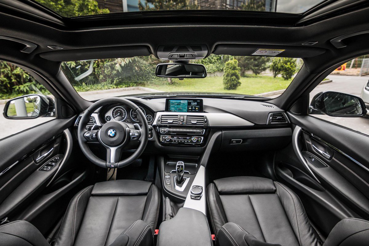 LovinBritishCar's tweet photo. 335dツーリング(F31)
出力313hp/630Nm 燃費17.8km/l

なんでこんな完璧なファミリーカーを日本導入しなかったのかなBMWさん？ https://t.co/VSV8GNP75d