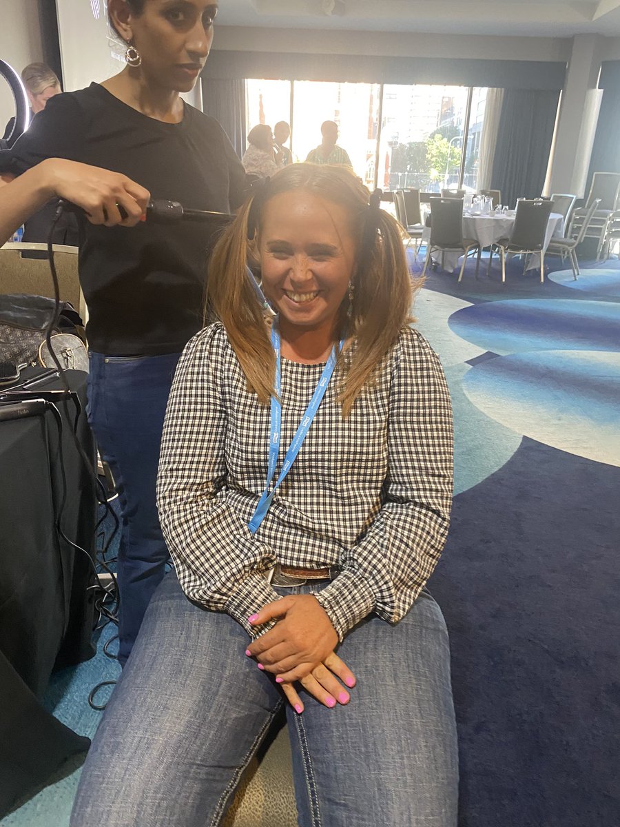 Anna Cochrane tweet media