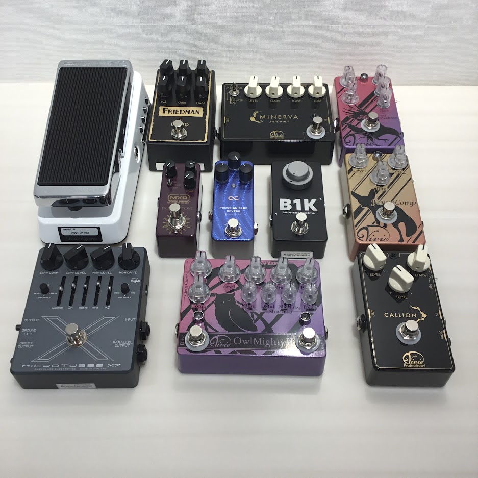 shima_utsuno38's tweet image. 【FKD宇都宮店 エフェクター祭り】
お店に置いていなかったので担当が気になっているエフェクターを沢山集めてみました♪
お好みのエフェクターが見つかるかも??😊
#Vivie #MXR #Onecontrol #exotic #darkglass #FRIEDMAN