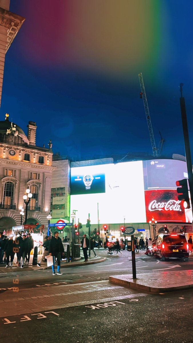AnnaColivicchi's tweet image. yesterday my brilliant bestie @costanzacasati launched her debut novel @WaterstonesPicc in conversation with @ElodieITV 

what a privilege to be there for it ✨🏹📕@MichaelJBooks