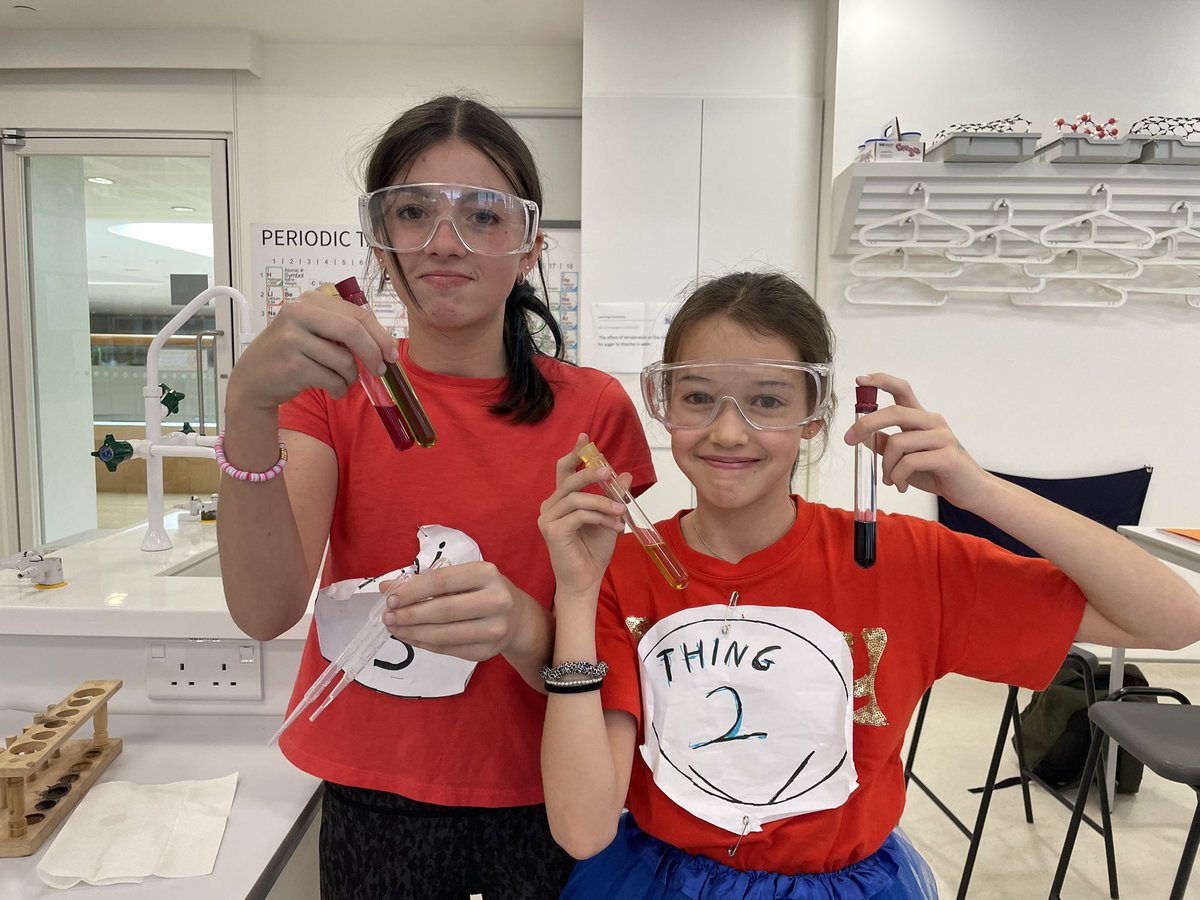 KellettScience's tweet photo. Guess what Year 7 were doing in Science today (apart from having fun!) 🌈 Great to see so many smiling faces 😃 #welovescience @KellettSchool https://t.co/NWpSn99mAe