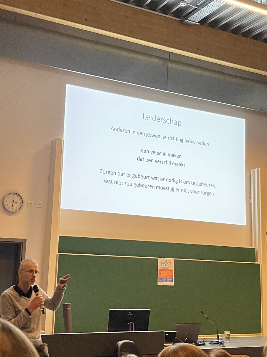 AnnickVcl's tweet photo. @Sven_De_Weerdt @UZLeuven presenteert #leiderschap als sleutel voor implementatie. ‘De weg ligt vol met kasseien, zie de kassei niet als een hindernis maar als een te nemen pad!’ @UZLeuvenNursing #nursingresearch #verpleegkunde #grensverleggers #VSSymposium https://t.co/hVVDMeLOM9