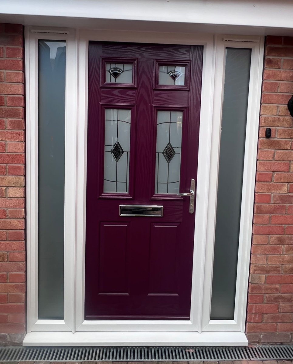MDG_Mansfield's tweet photo. Another stunning collection of our doors with side panels, different styles and colour of doors with beautiful glass designs. https://t.co/LvwdvaVy7d