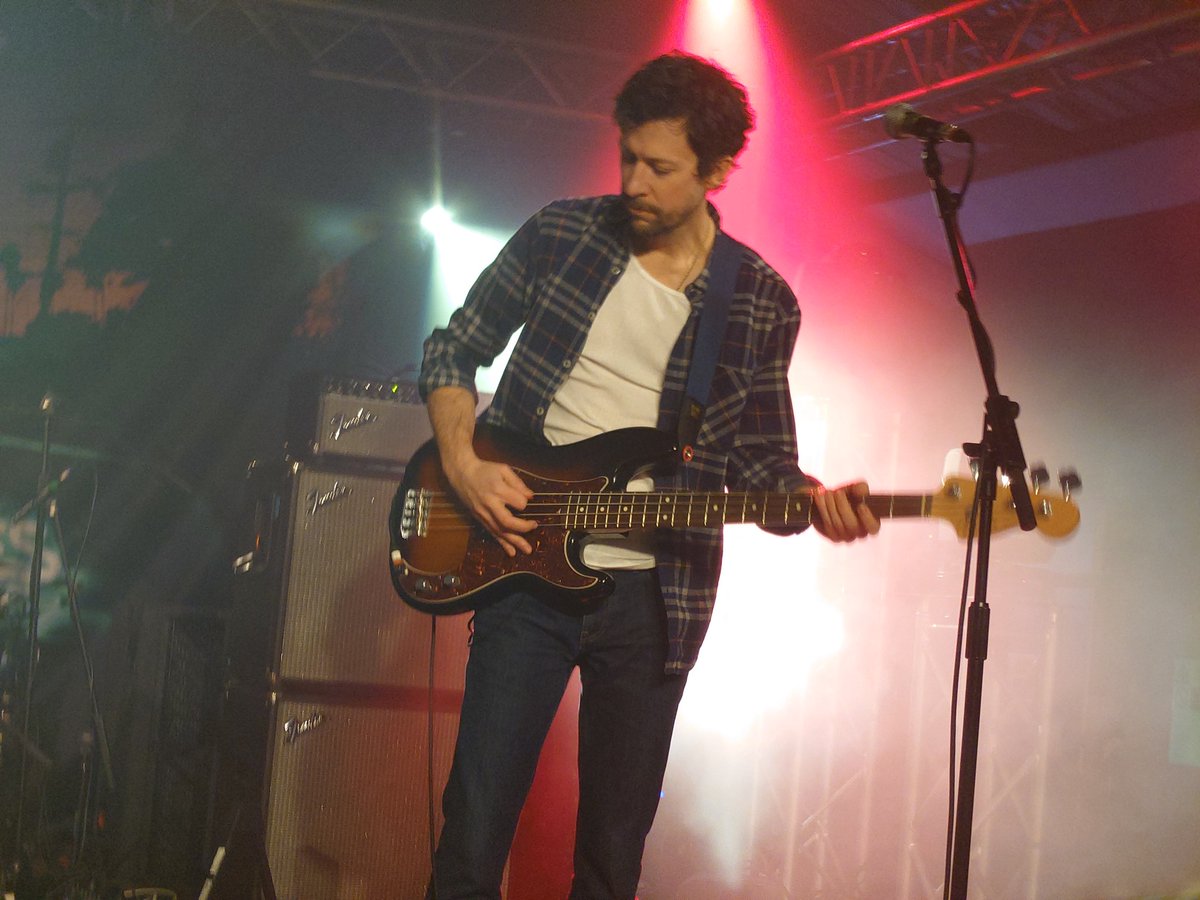 SoundVisionPlay's tweet photo. @wearescientists support @BEACHLAB live at the @EngineRoomSoton
Taken on my Sony phone in colour:)
#wearescientists
#beachlab
#livemusicphotography
#southamptonmusicscene https://t.co/xpn0hc0sQ2