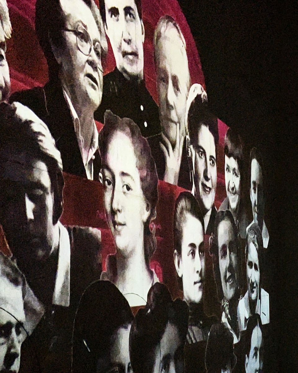 Was hast du am Wochende vor❓Das @landesmuseumzurich ehrt in einer Panorama-Projektion die Tausenden von Schweizerinnen, die sich während 100 Jahren für ihre Selbständigkeit und chancengleichen Möglichkeiten eingesetzt  haben. #50jahrefrauenstimmrecht #gleichstellung #schweiz