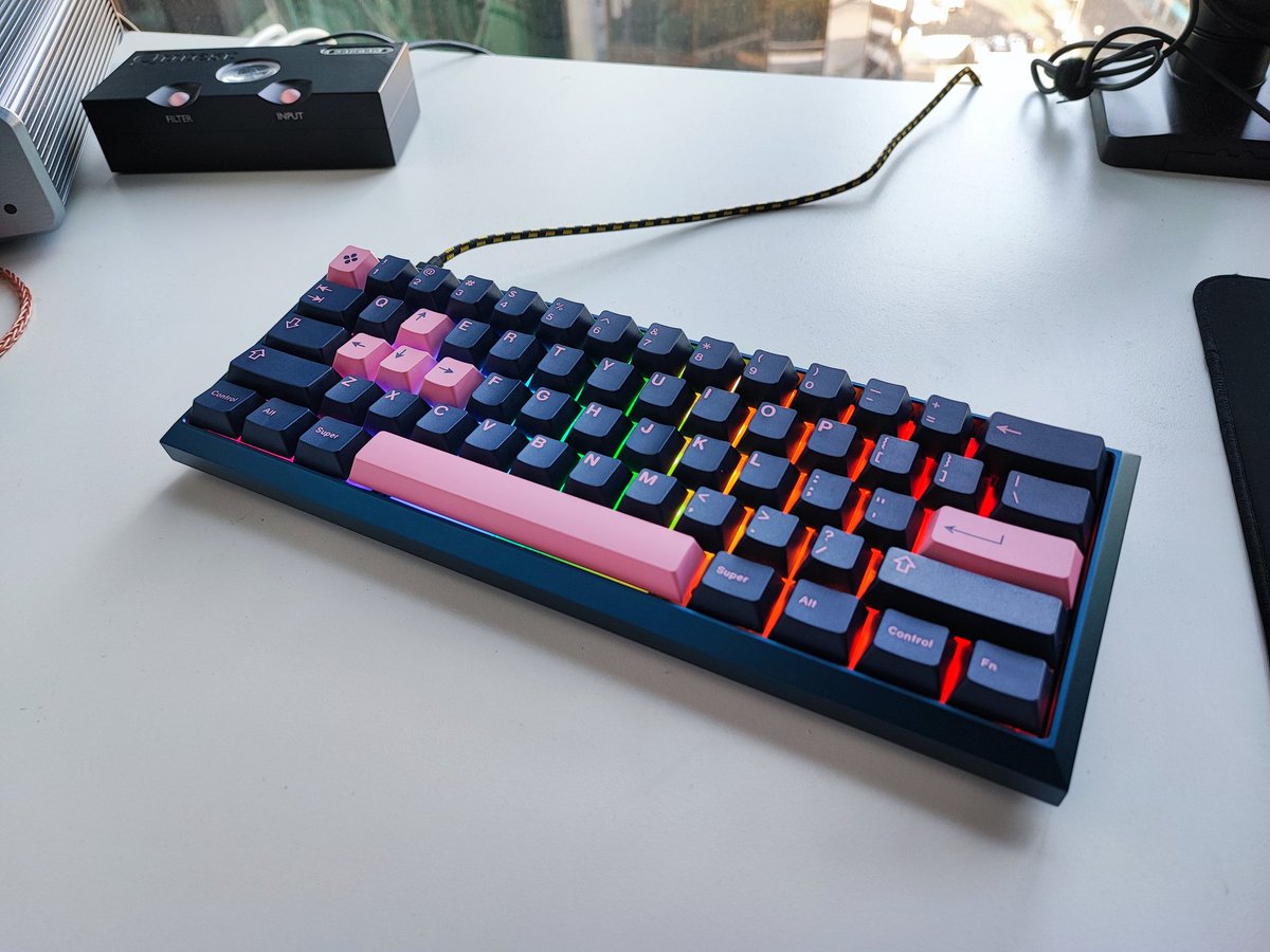 Being able to mod a <a href="/WootingKB/">Wooting</a> 60HE is pretty cool. 
<a href="/MekaniskCo/">Mekanisk Keyboards</a> Fjell build quality is insane.
GMK Pink on Navy for the top.