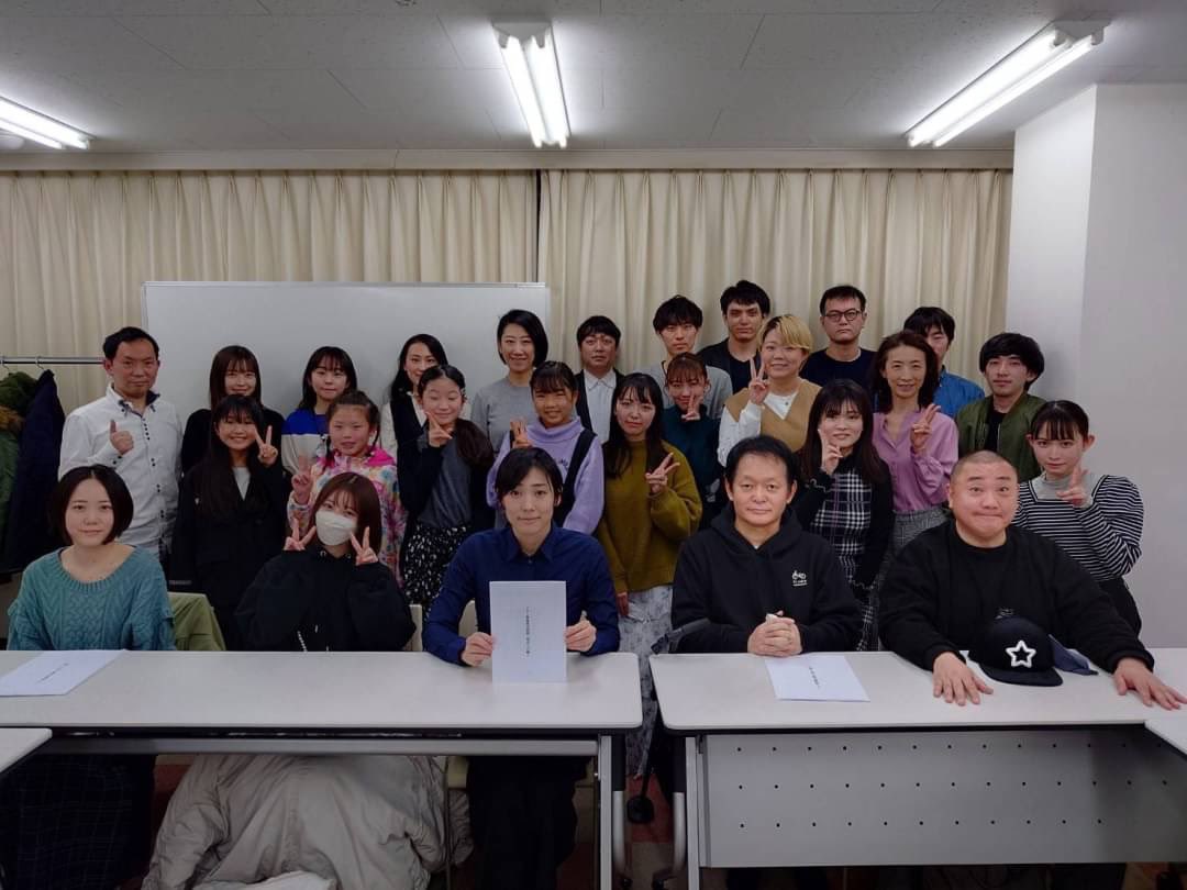 saaya_minase_'s tweet image. この度舞台、
【こと〜築地寿司物語〜明日への轍】に福山佳代役として出演させていただきます‼️
令和5年4月27日㈭〜30日㈰
《劇場》築地本願寺ブディストホール
《チケット発売》
令和5年3月15日〜先行販売予定
#鳳恵弥
#山本圭壱
#極楽とんぼ
#市川美織
#園田英樹
#山田貴敏
#木根尚登 
#築地玉寿司