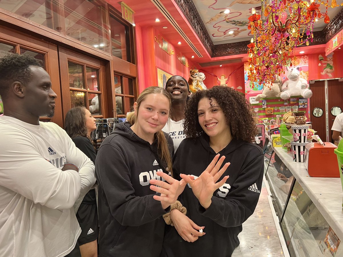 RiceWBB's tweet photo. Left Boca Raton with a sweet feeling! 🍦 

#GoOwls👐 x #AtOwlCost https://t.co/kpPQdMq8UM