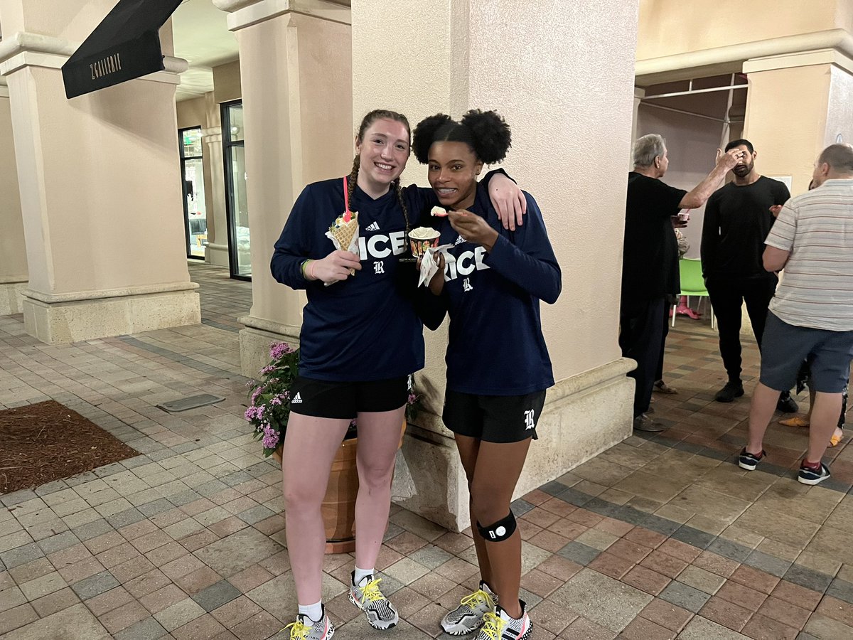 RiceWBB's tweet photo. Left Boca Raton with a sweet feeling! 🍦 

#GoOwls👐 x #AtOwlCost https://t.co/kpPQdMq8UM