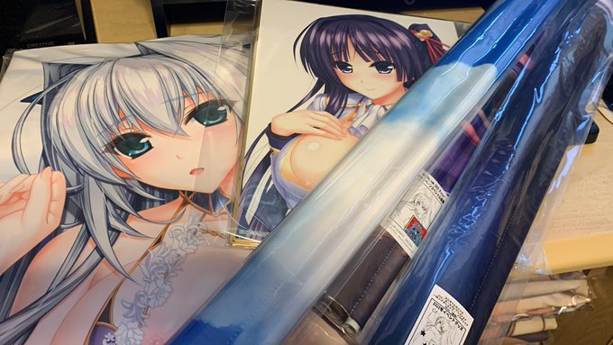 げっちゅ屋さんから
ユニオリのグッズセットが届いたわよー 