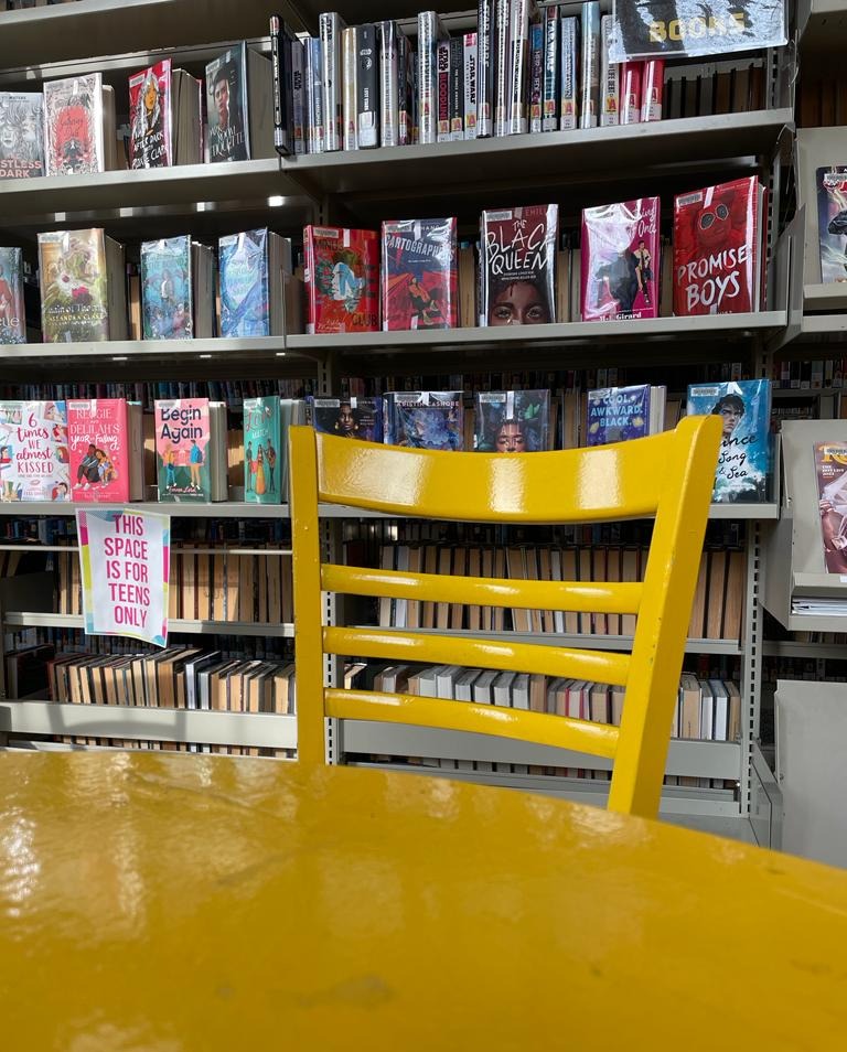 real_lynn's tweet photo. The Swampscott Public Library is making sure middle school students have a space to call their own with a new tween/teen area. Because every child deserves a place to read, learn, and grow.
#OneREALCommunity
#ReadersOfTheWorld
#Literacy
#Support
#LynnMA
#Boston
#NonProfit https://t.co/SZbxghxvXe