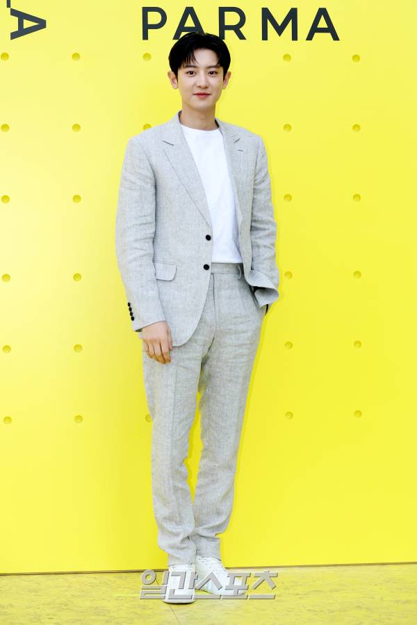 PyrokinesisBR's tweet photo. [#NEWSPIC] 03.03.23 Chanyeol no evento da Acqua Di Parma. 

#CHANYEOL #찬열 #EXO #엑소 @weareoneEXO https://t.co/UDyC5oNRdf