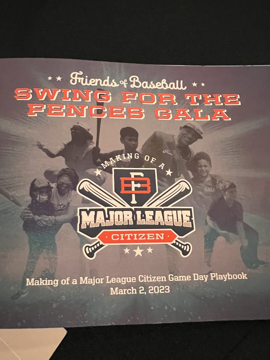 jscukanec's tweet image. Much thanks to Friends of Baseball @FOBaseball for the invitation to their #swingforthefences gala tonight &amp;amp; the opportunity to play catch with a true ambassador of the game, Bob Kendrick @nlbmprez President of the @NLBMuseumKC 
Truly an honor to meet him. 
#catcheveryday