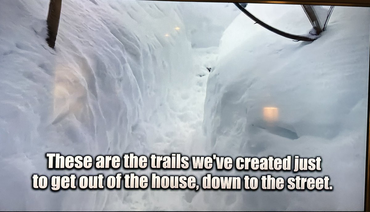weatherechowx's tweet photo. Inside Edition with coverage of San Bernardino mountains including grocery store collapse #castorm where record 100 inches fell past week #diggingout https://t.co/CykcFmg3lH