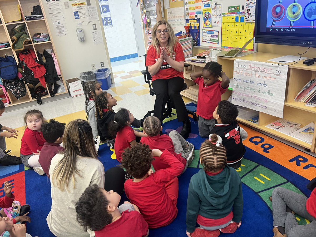JMEvanouskas's tweet photo. Another great day at #WAELs as we celebrated #ReadAcrossAmerica2023! Special thanks to @T_Ulaj for reading to K2. They loved reading Whistle for Willie with you! Another thank you to the young ladies at #TYWLs for showing our students how fun it is to be a reader! https://t.co/NiVNsm6SRe