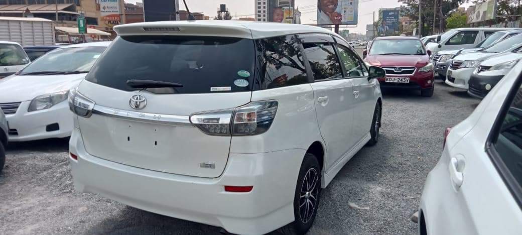 SashcomM's tweet photo. 2015 Toyota Wish New Shape | 1800cc Petrol Automatic| 7 Seater | Reverse Camera| Alloy Rims 
Price 1.85M ✅  Bank Finance Arranged Trade In Accepted 

Website Link ; https://t.co/wtVNe0ki0g

Office Number Call/ What's app  0782 392081 #KenyaVsNigeria https://t.co/jRlFbCdUBf