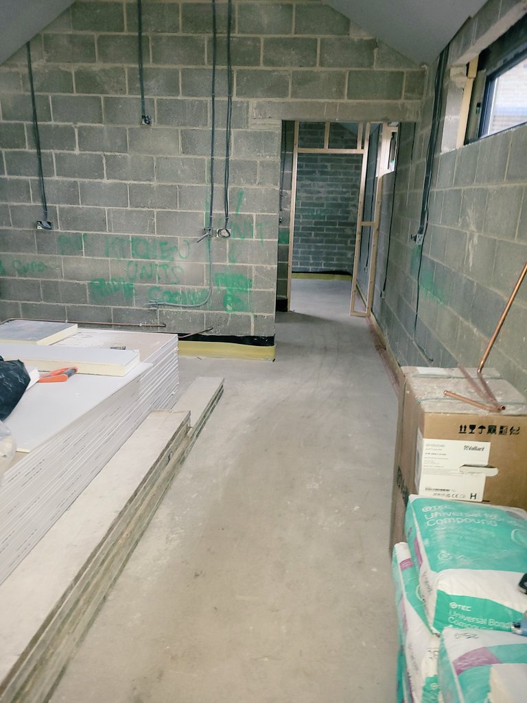 cjwdevelopments's tweet image. Progresss... @Huddersfield

facebook.com/stories/100241…

#Drylining

#HD7 #Marsden #Huddersfield #Kirklees #WestYorkshire