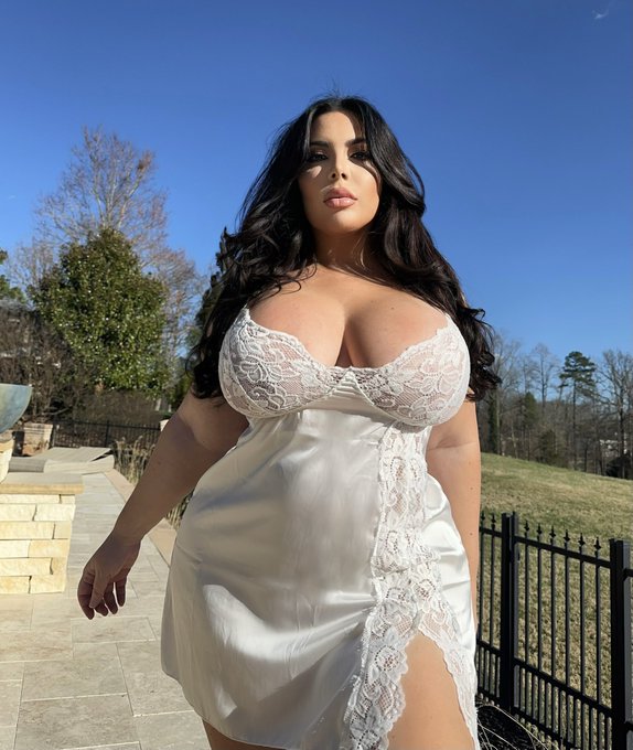 Dreaming https://t.co/XkGGLOMRX1