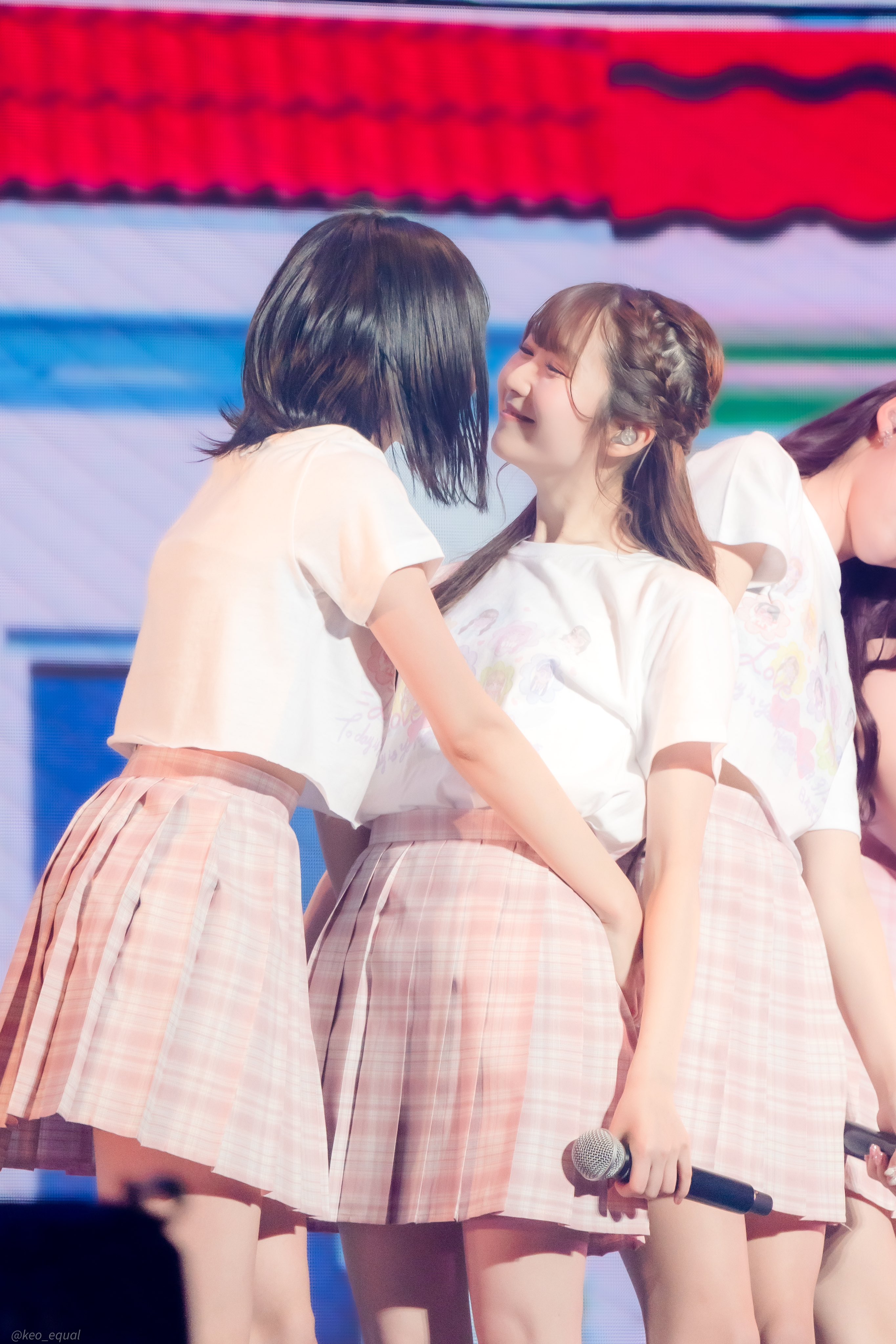 早い物勝ち！大谷映美里着用LIP SERVICEツイードリボンオフショルトップス LIPSERVICE ツイードリボンオフショルトップス ピンク - メルカリ