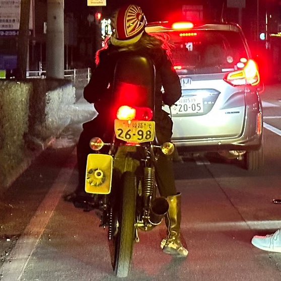 ojou_00's tweet photo. ナンバー  1姫路 そ 2698
車番 cb250t-1033※※※ ケツは一応伏せときます。
元々ロケットつけてて車番削れているんで分かりにくいと思います。
見つけ次第連絡お願いします。些細な事でもお願いします。返してください。 https://t.co/UZiTJPVCCj