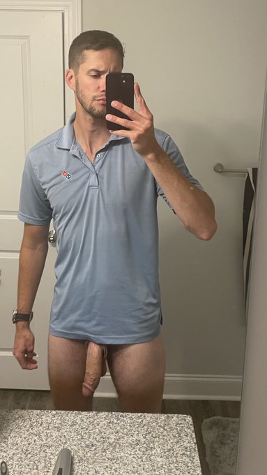 1 year ago today I was still working for Domino&rsquo;s https://t.co/dynBOpDMob