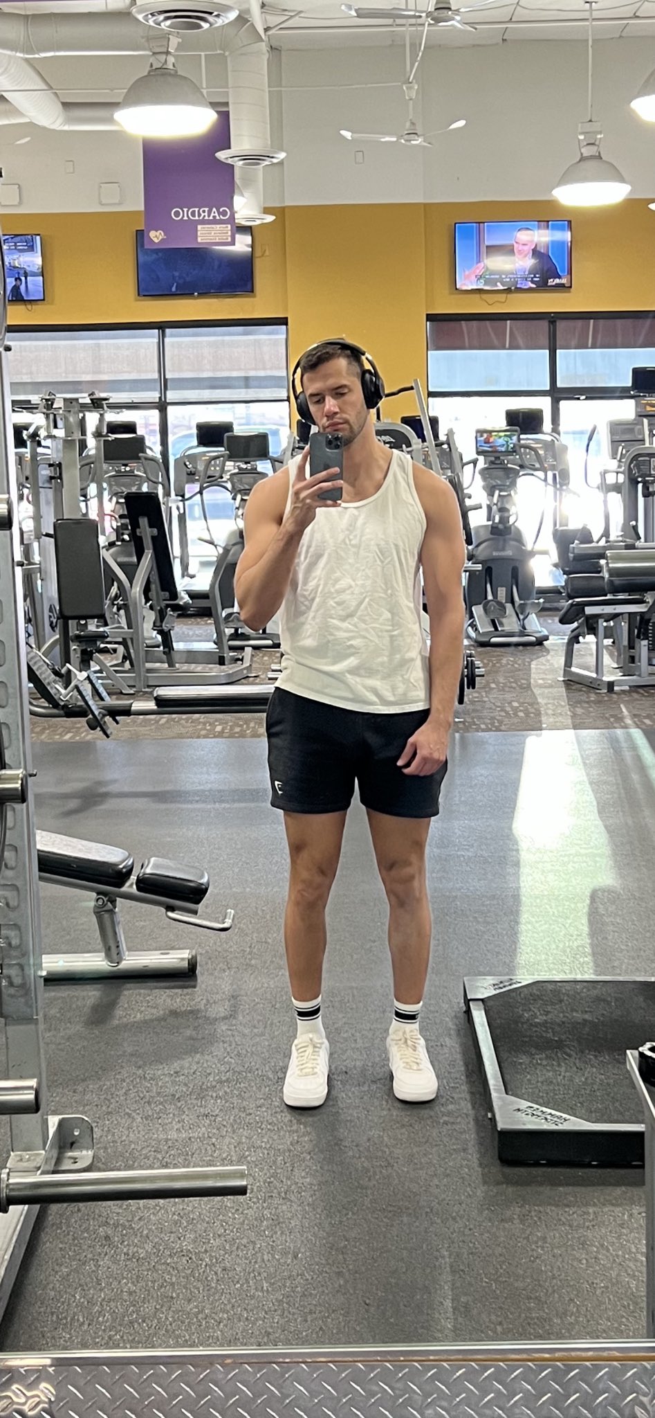 TW Pornstars - 2 pic. Dan Damage. Twitter. 1 year ago today I was still working for Domino’s. 4: