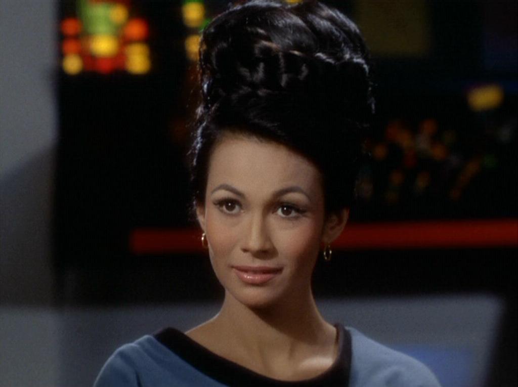 Happy birthday to Barbara Luna!

Born: March 2, 1939 