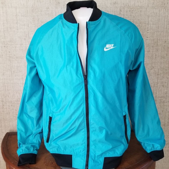 rebeccaclarkedc's tweet photo. So good I had to share! Check out all the items I'm loving on @Poshmarkapp #poshmark #fashion #style #shopmycloset #nike #catoest1946 #pierrecardin: https://t.co/3lZ6g7dIgG https://t.co/S3Gg0CgnIM