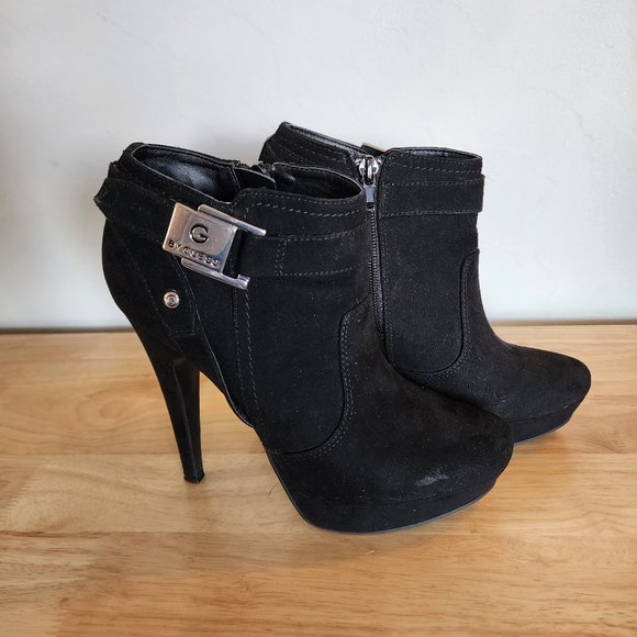 suzannestalling's tweet photo. So good I had to share! Check out all the items I'm loving on @Poshmarkapp from @BusinessHeap #poshmark #fashion #style #shopmycloset #gbyguess: https://t.co/ziL9Ei0aIH https://t.co/fk19siXujZ