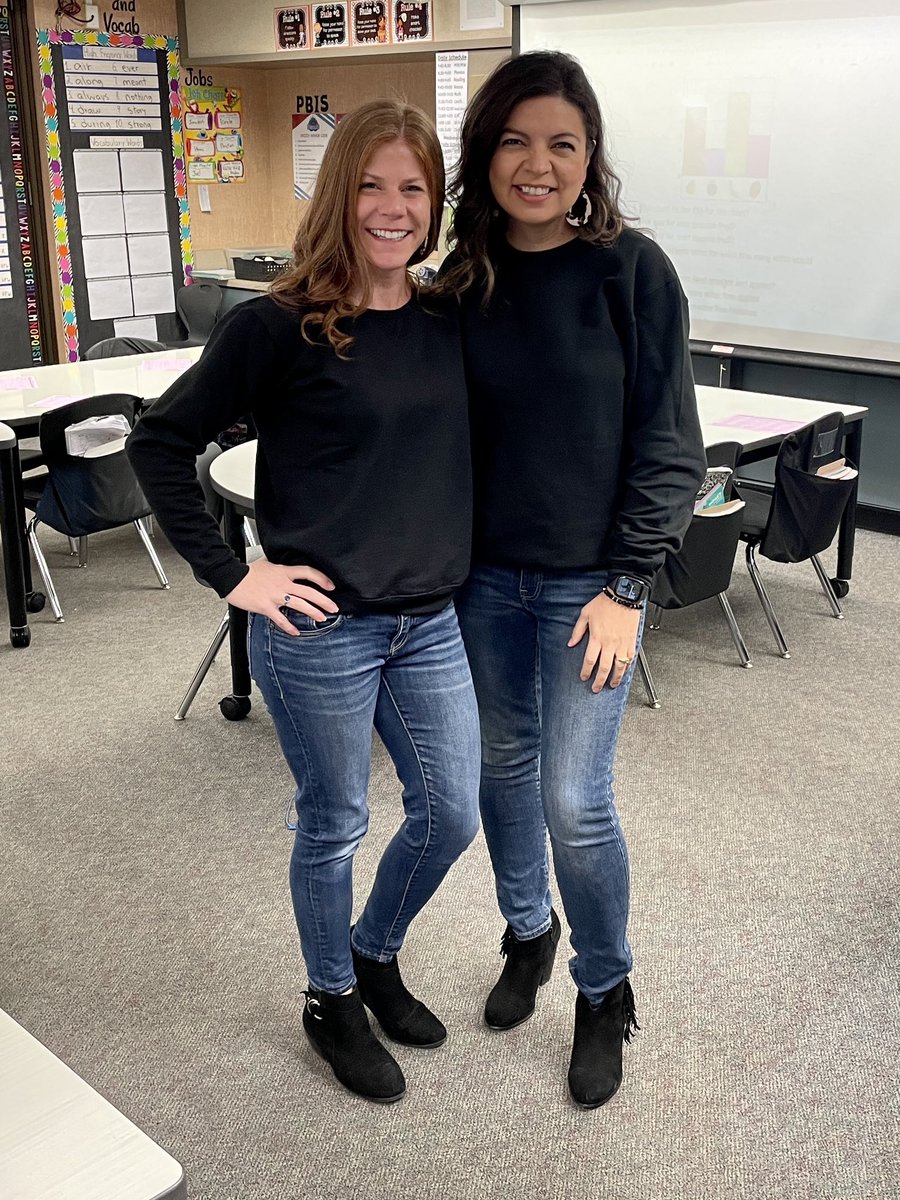 Twin Day for #ReadAcrossAmericaDay @VictorianoElem2