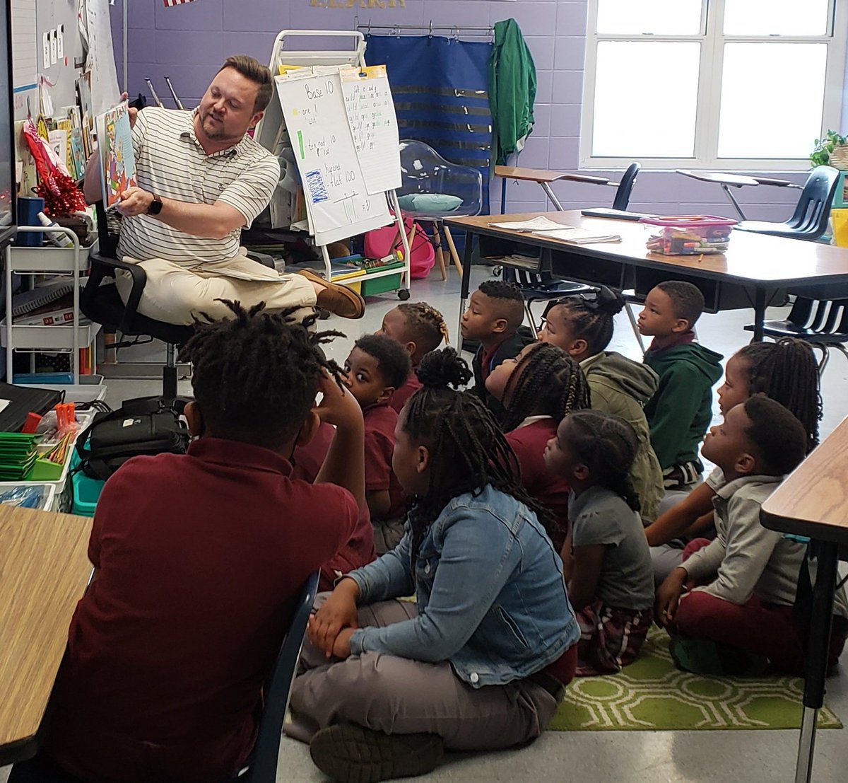 📣 Day 1 of Read Across America! Thanks to all of our special volunteers who read to our students!🎉🎉🎉🎉 #drseussweek #knowledgeispower 
"The more that you read, the more things you will know.  The more that you learn, the more places you’ll go.”  
            Dr. Seuss
