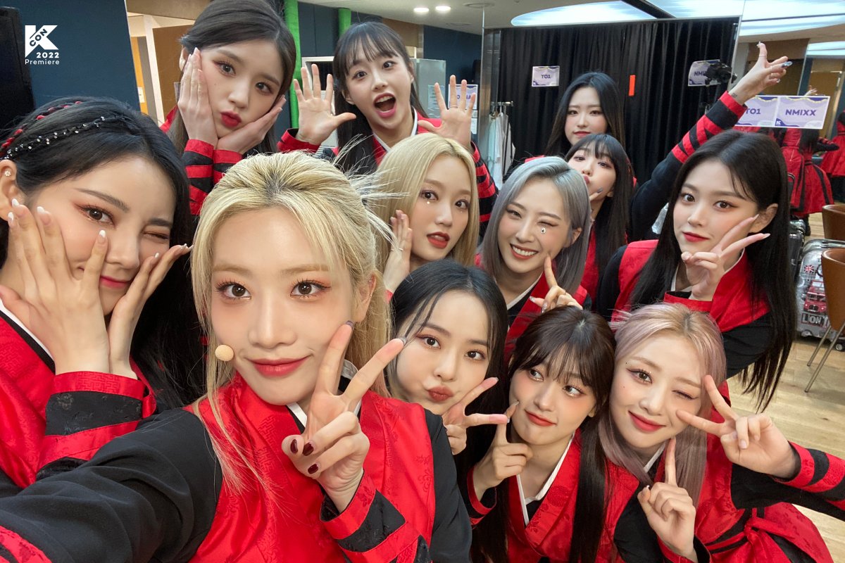 k_purple1130's tweet photo. 🟣My Top 50 Kpop Girl Groups of 2022🟣
🥉 LOONA💜
(⬇️1)
#Loona #onethird #oec #yyxy @loonatheworld #heejin #hyunjin #haseul #yeojin #vivi #kimlip #jinsoul #choerry #yves #chuu #gowon #oliviahye https://t.co/S87KeOGrdu