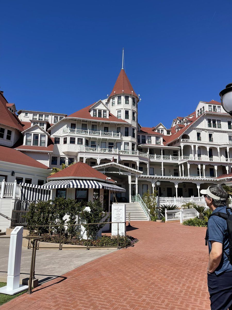 Enjoying the Hotel Del Coronado #delmemories