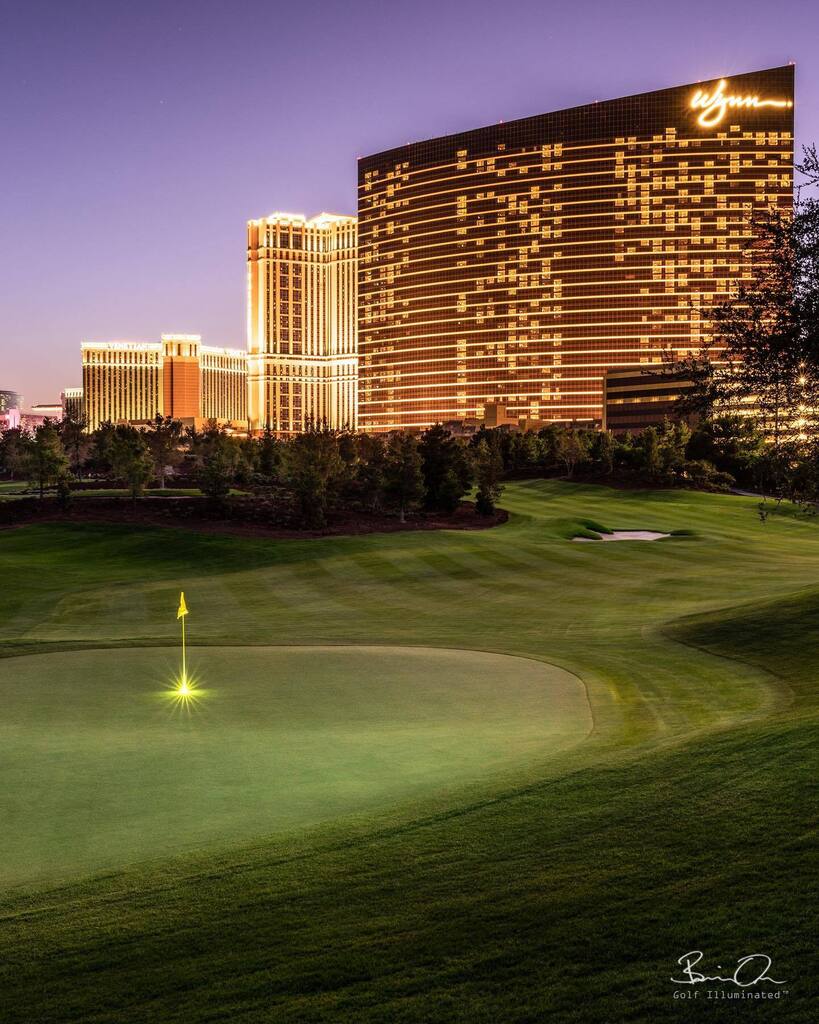 BrianOarGolf's tweet photo. Wynn Illuminated 🪄The Golf Illuminated Signature Collection - Created by @GolfIlluminated &amp; @BrianOar

👉 Love @wynnlasvegas, excellent hotel, golf course and spa. 👈

#GolfIluminated #BrianOar #Vegasgolf #wynnlasvegas #lasvegasgolf #mesquitegolfcourses #golftrip #golfpackage … https://t.co/bS9AJjJamj