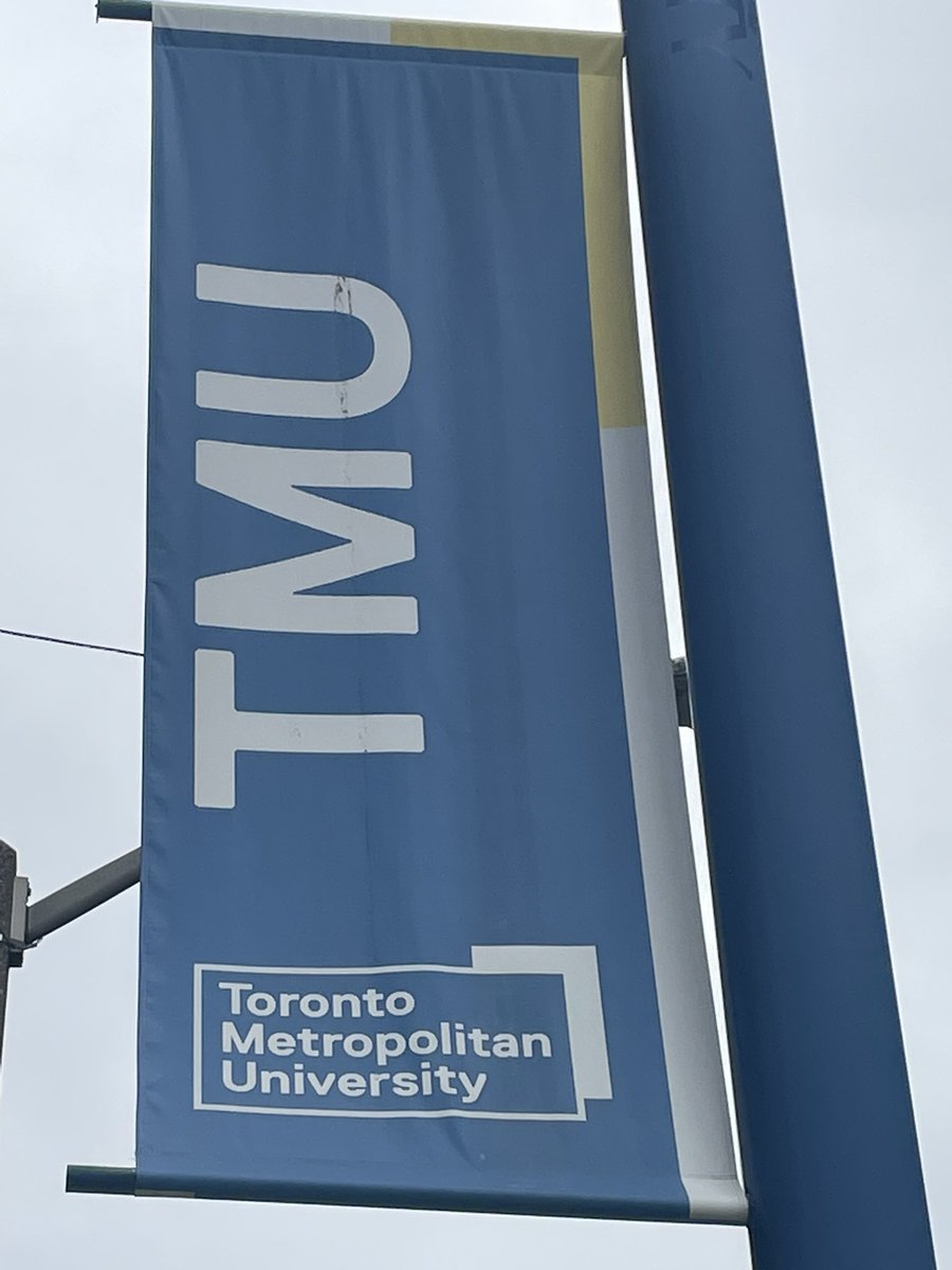 Pleasure to be a guest speaker today in the Health Law Society Speaker Series at @LincAlexLawTMU at <a href="/TorontoMet/">Toronto Metropolitan University</a> University 

Great questions and conversation with these future leaders! 
#healthcare #law