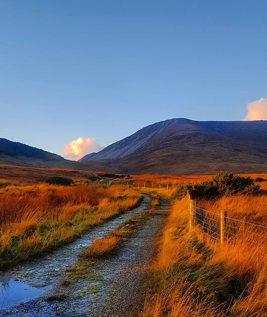 Muckish Mountain buff.ly/3ERuHls #Ireland #photography #landscape