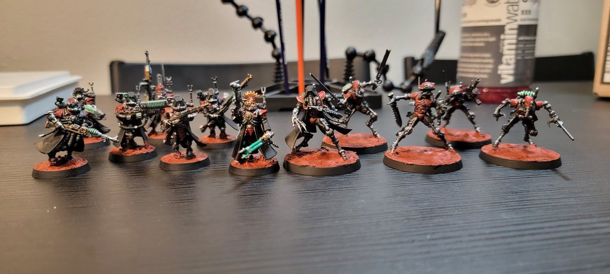 TofferLinville's tweet photo. Just finished my first killteam for 40k. Ad Mech are lookin clean! #miniature #40k https://t.co/13rPkfieHY