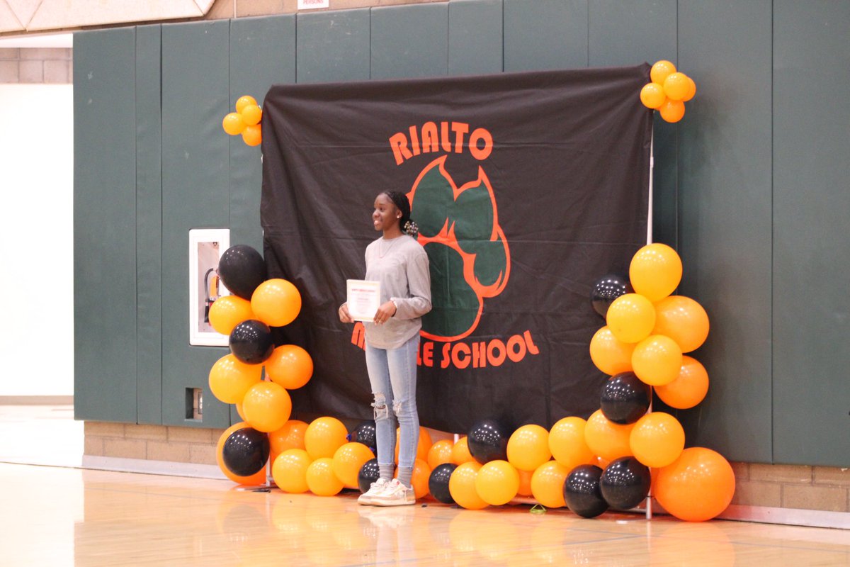 rms_tigers's tweet photo. We had the pleasure of honoring our TIGERS today. Congratulations to those that received an award, continue to have determination!!! #rialtomiddleschool #integrityanddetermination https://t.co/7YsvmTGpM5
