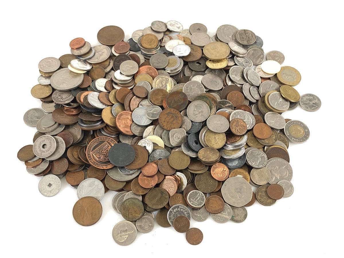 HoardHouseUSA's tweet photo. Psst... Want to become an international spy? Our 100 world foreign coins collection will give you the perfect cover story. 😉🕵️♀️ Grab them now while they're hot! 🔥 #coinspy #internationalintrigue https://t.co/4mJX2gKaFJ