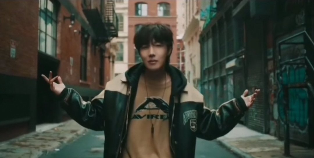 ˙ᵕ˙ | semi ia tweet media