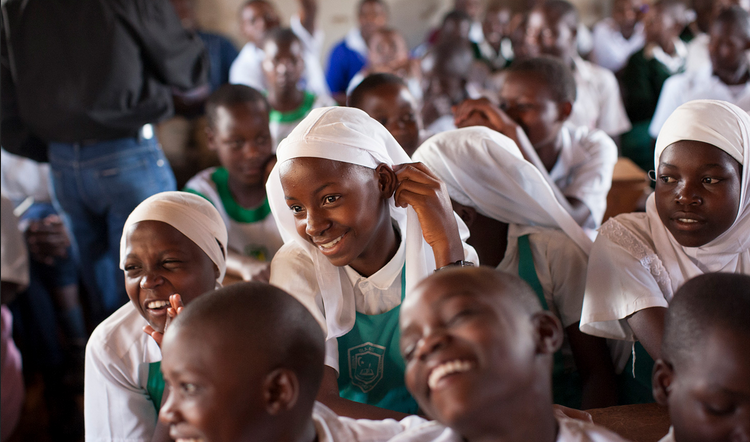 RaisingVoices's tweet photo. 📢Are you a school teacher, administrator, or community member looking to integrate practices to prevent violence against children while in school?

Our Good School Toolkit has easy-to-follow guidelines &amp; materials to help  #MakeSchoolsSafer &amp; #PreventVAC

https://t.co/BedDgHnYFr https://t.co/341YtSMsYy