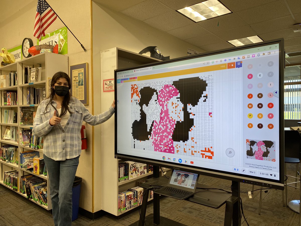 Sdeyoung1's tweet image. My wonderful TA doing  a virtual sticker board! #WomensHistoryMonth #SchoolLibrary #viewBoard