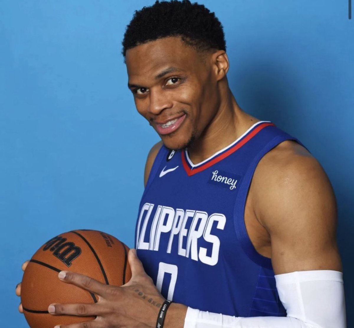 LakersDynastyLD's tweet photo. Y’all thought I was going to magically turn into OKC Russ on the Clippers? #FooledYa! https://t.co/udbYB92zj5